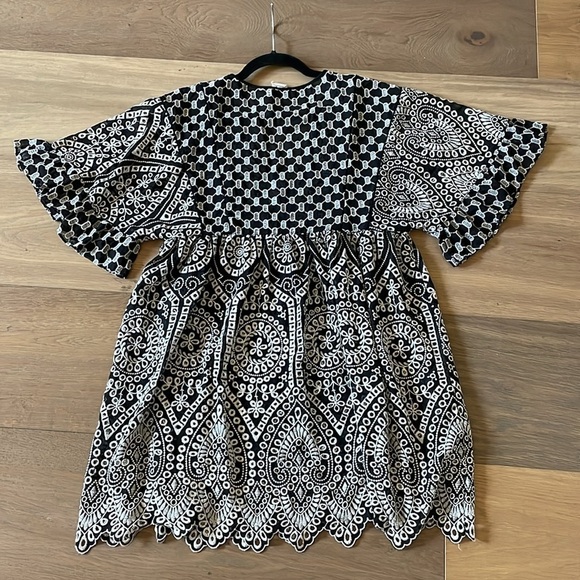 Anthropologie Brooke Eyelet Swing Dress by Akemi + Kin Black Embroidered SZ 0 - Picture 11 of 11